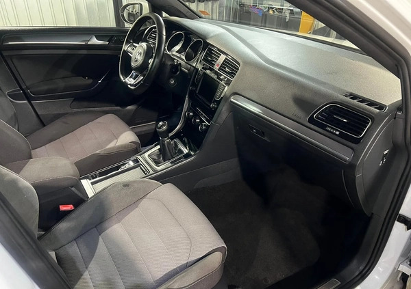 Volkswagen Golf cena 36900 przebieg: 280000, rok produkcji 2015 z Barczewo małe 562